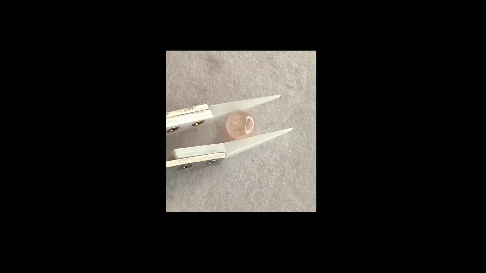 Natural sapphire 4,5ct color enhanced