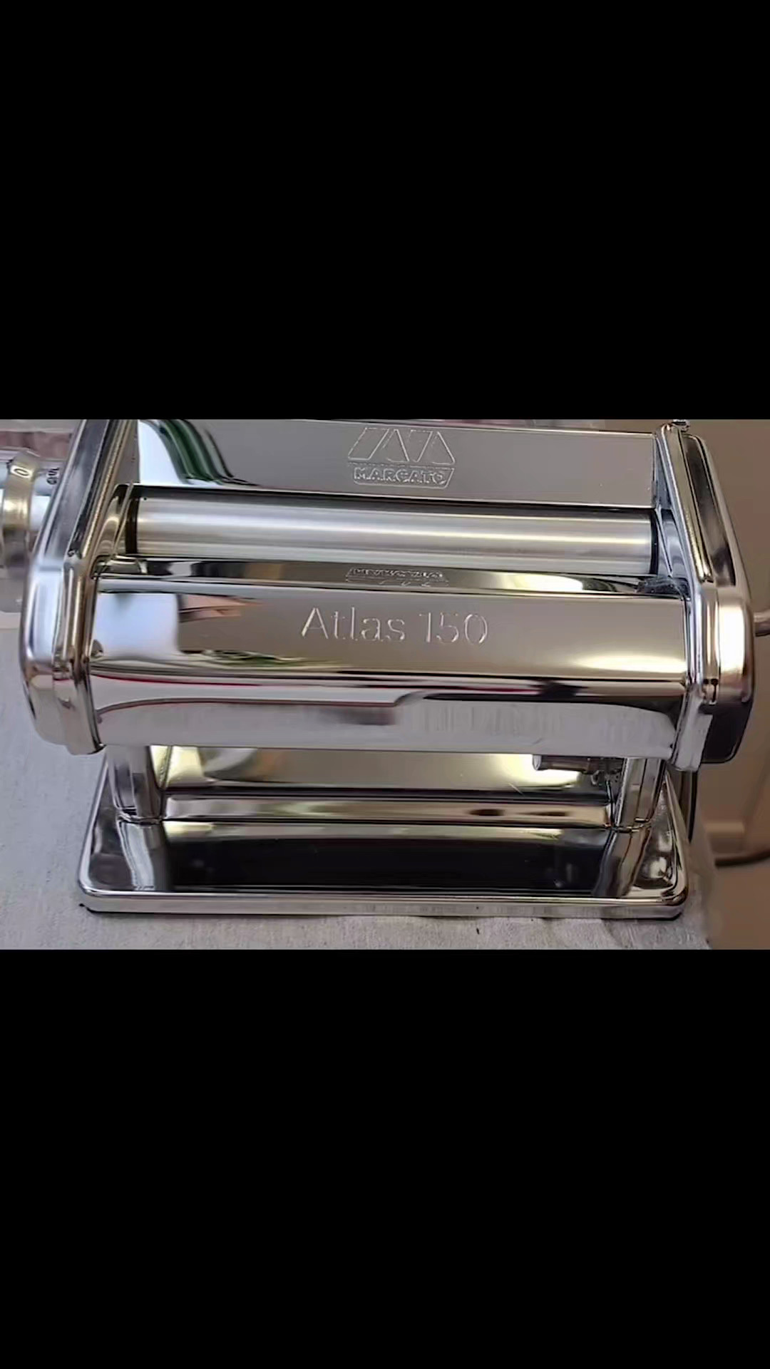 Massailijan jauherasia, 15.5x9cm, 1kpl, POSTIPAKETTI TOIMITUS