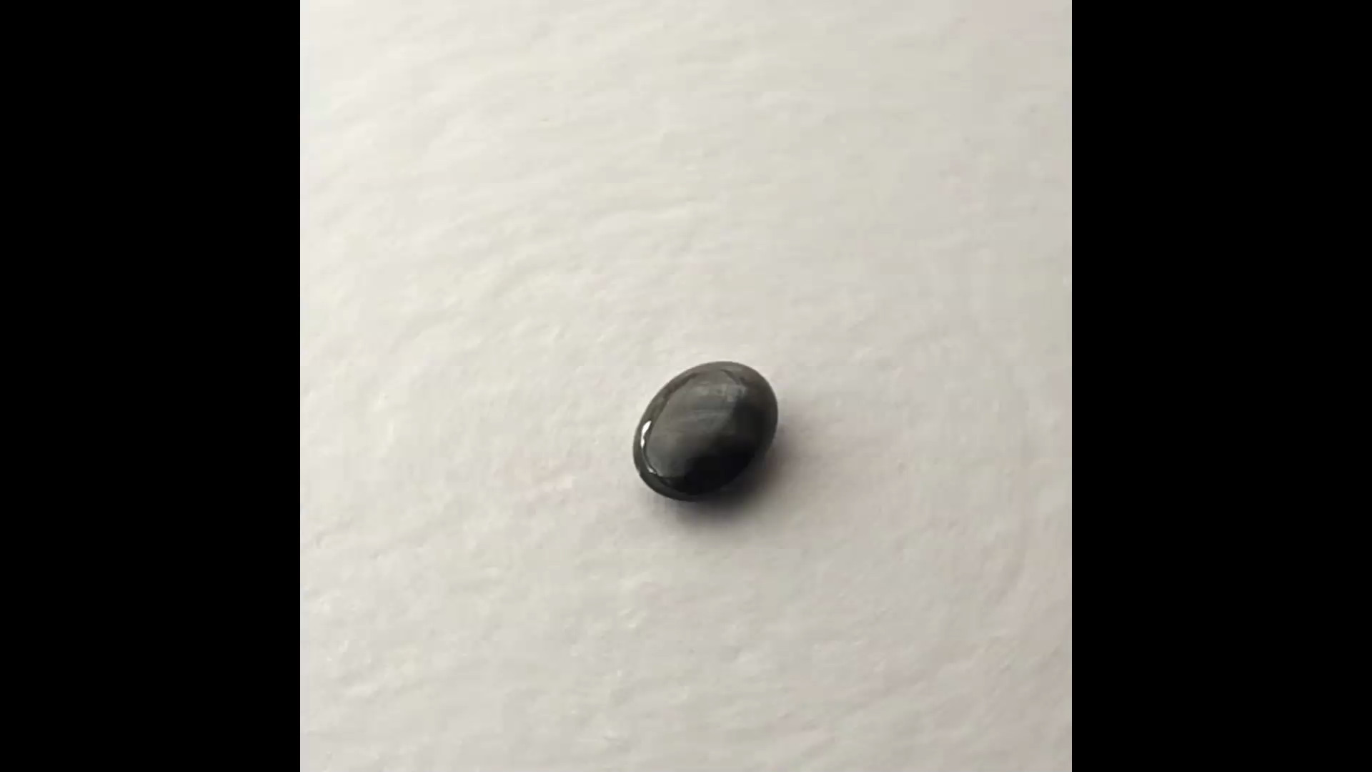 Luonnon safiiri 15,8 ct ovaali