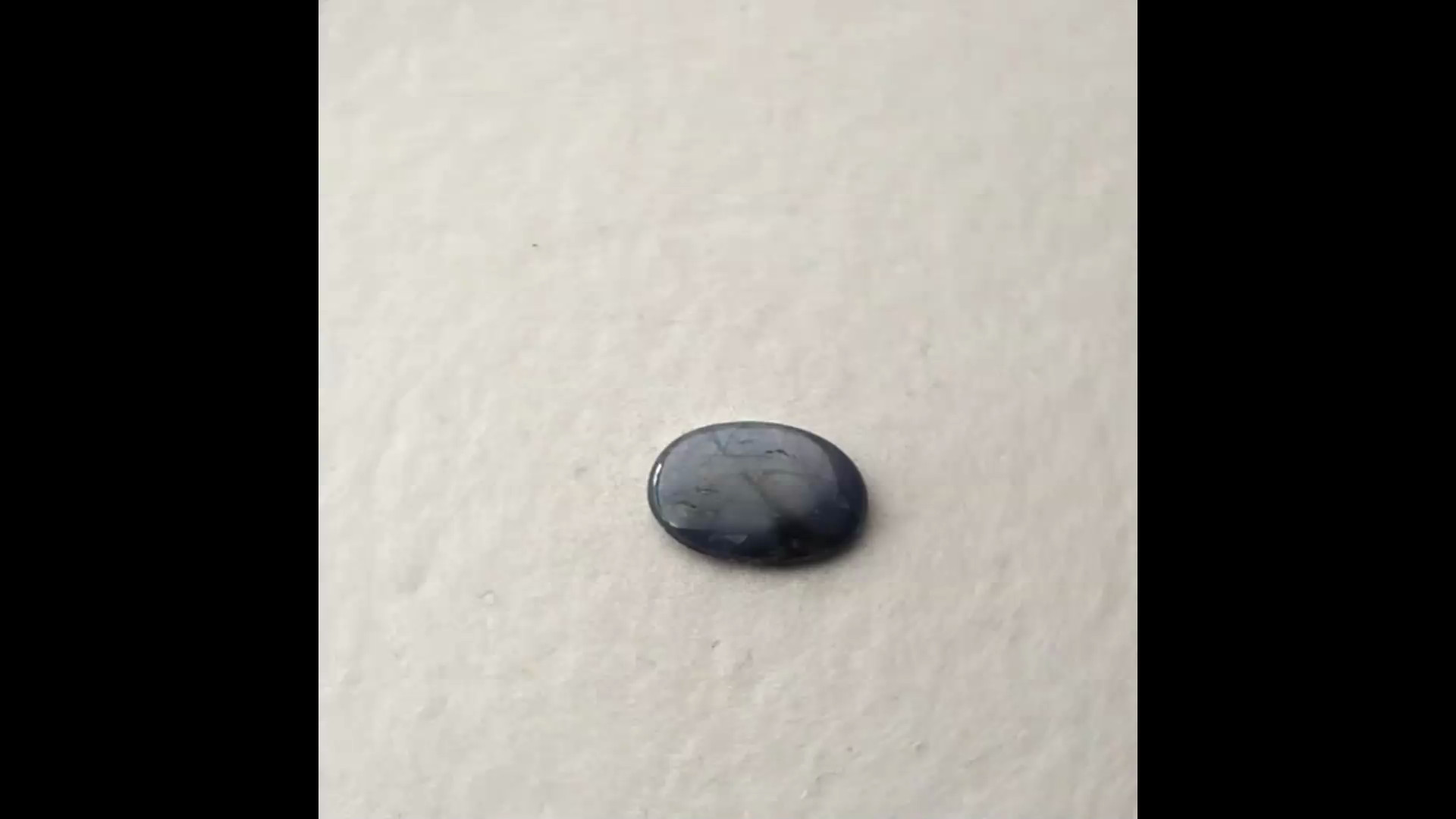 Luonnon safiiri 11,4 ct ovaali