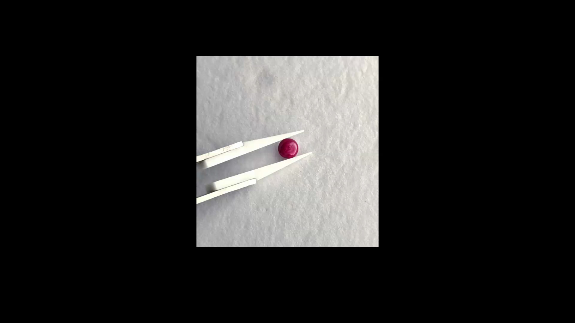 Natural sapphire 1,6ct color enhanced