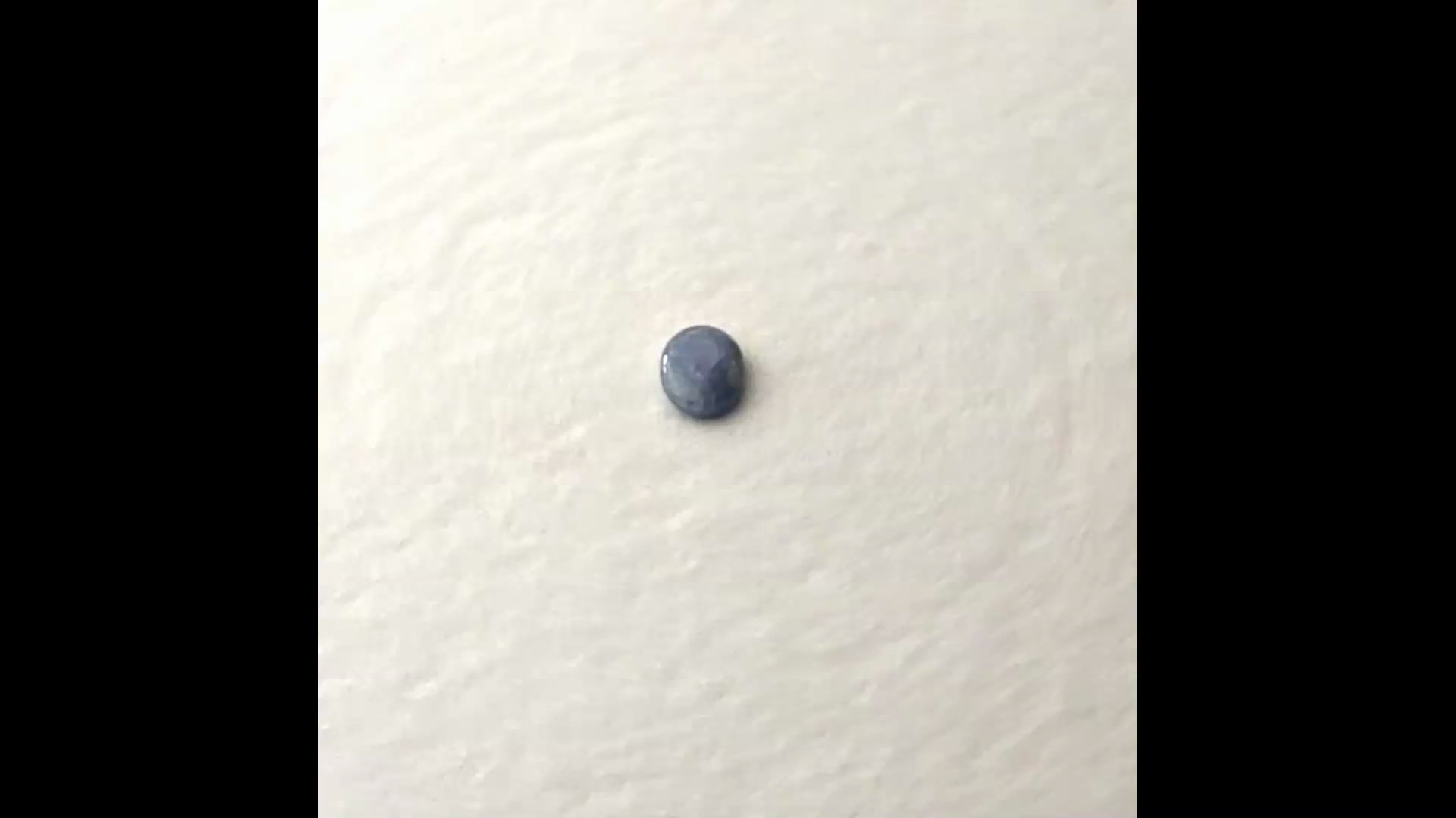 Luonnon safiiri 6,6 ct ovaali