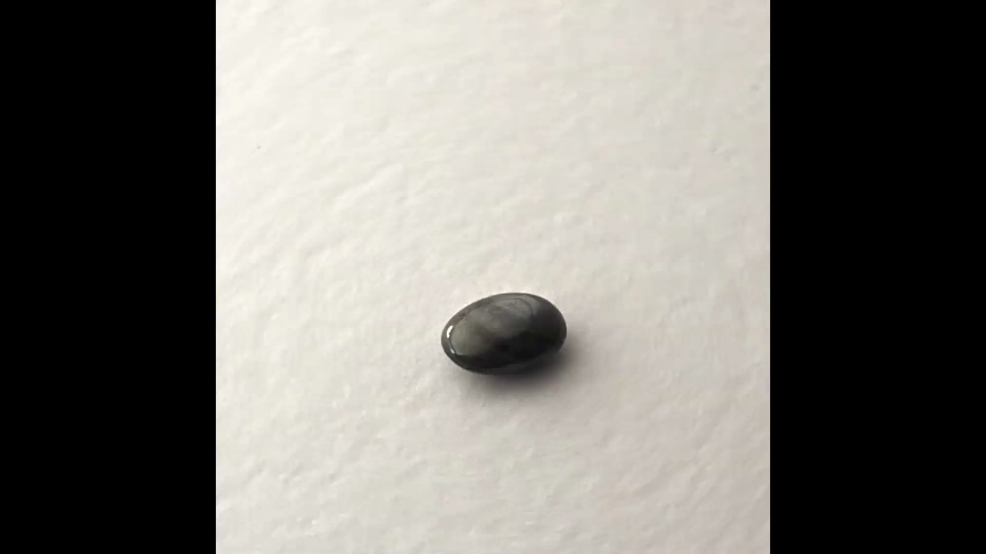 Luonnon safiiri 15,8 ct ovaali