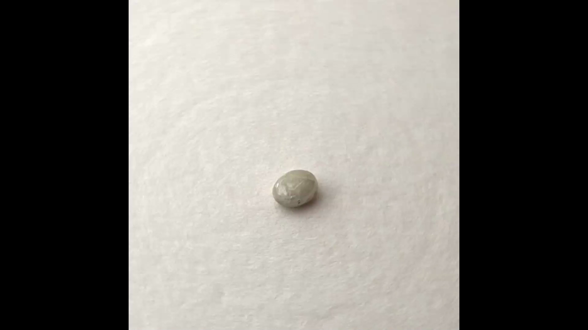 Luonnon safiiri 4 ct ovaali