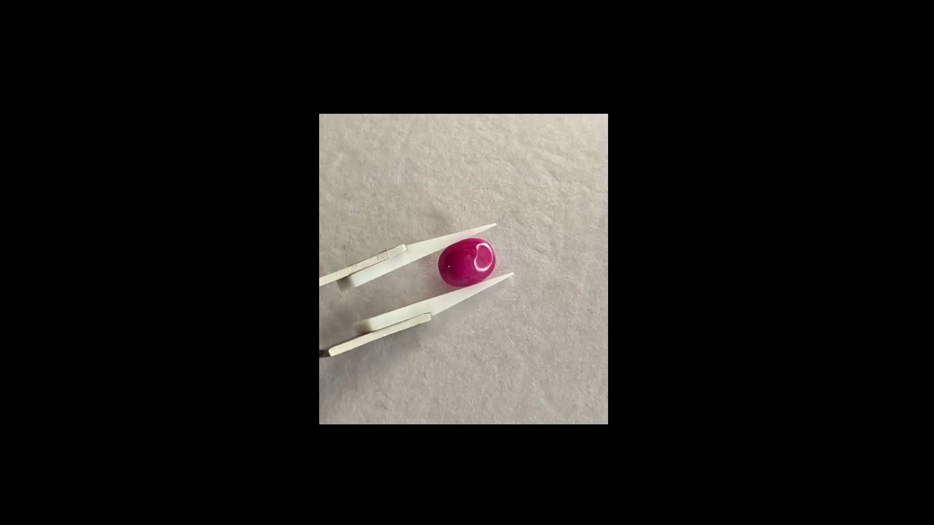 Luonnon safiiri 8,1ct väri käsitelty