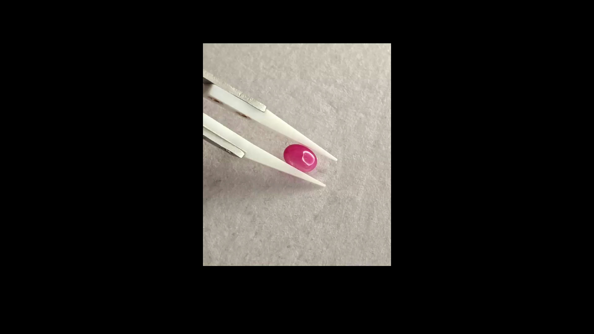 Natural Sapphire 2,07ct color enhanced
